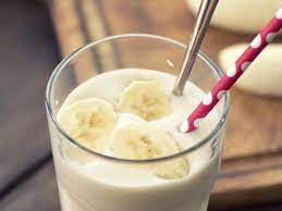 banana milk kefir smoothie